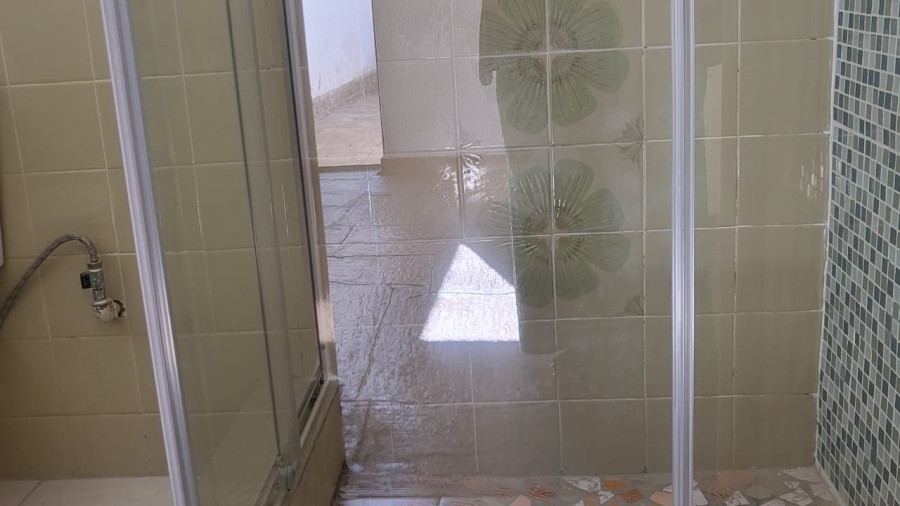 4 Bedroom Property for Sale in Wilro Park Gauteng
