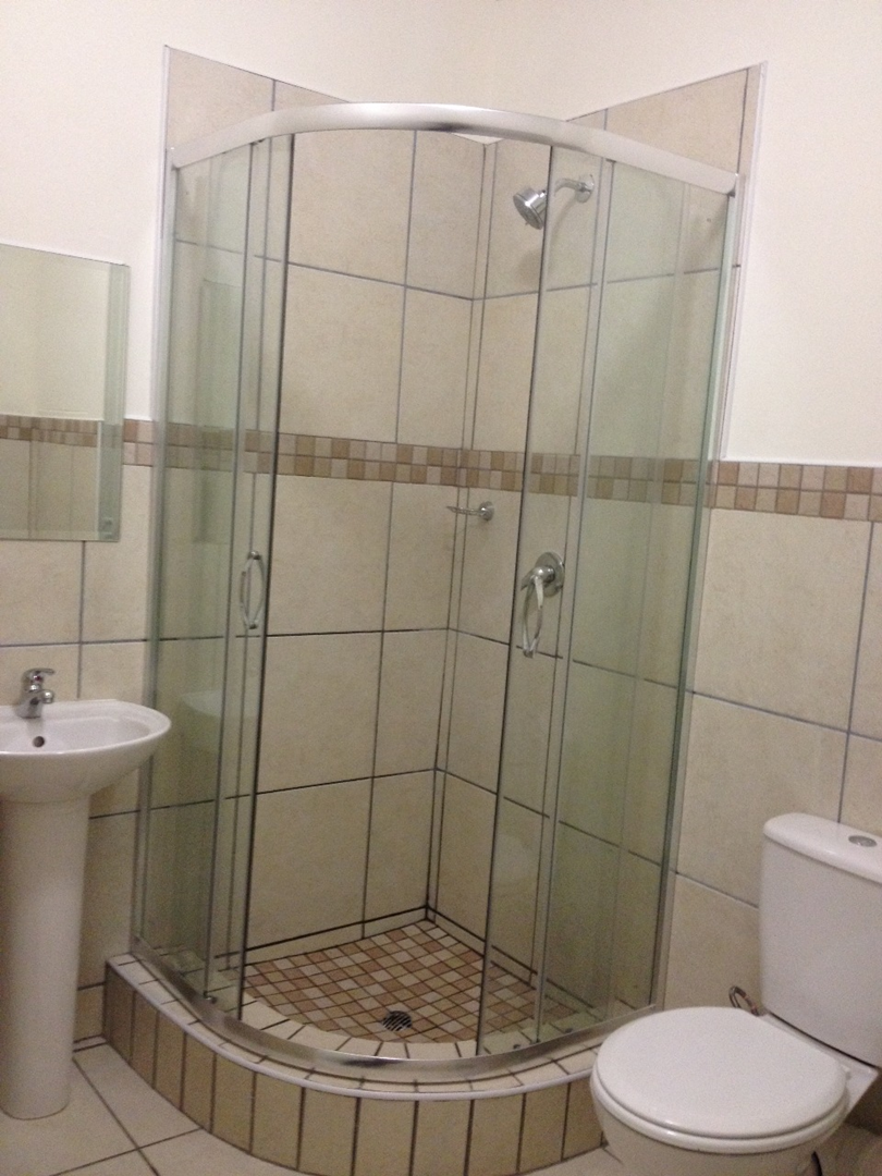 To Let 2 Bedroom Property for Rent in Barbeque Downs Gauteng