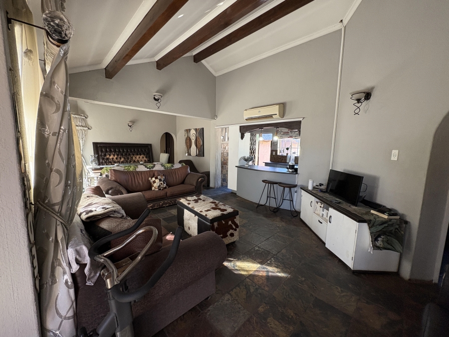 5 Bedroom Property for Sale in Theresa Park Gauteng