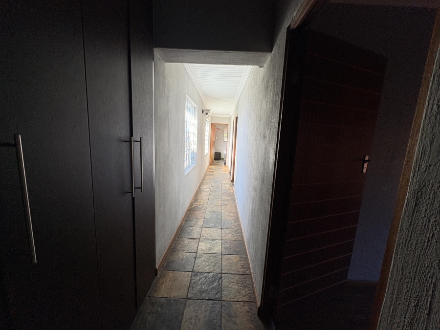 5 Bedroom Property for Sale in Theresa Park Gauteng