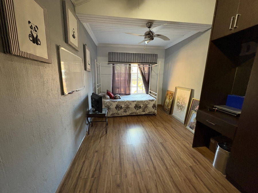 5 Bedroom Property for Sale in Theresa Park Gauteng
