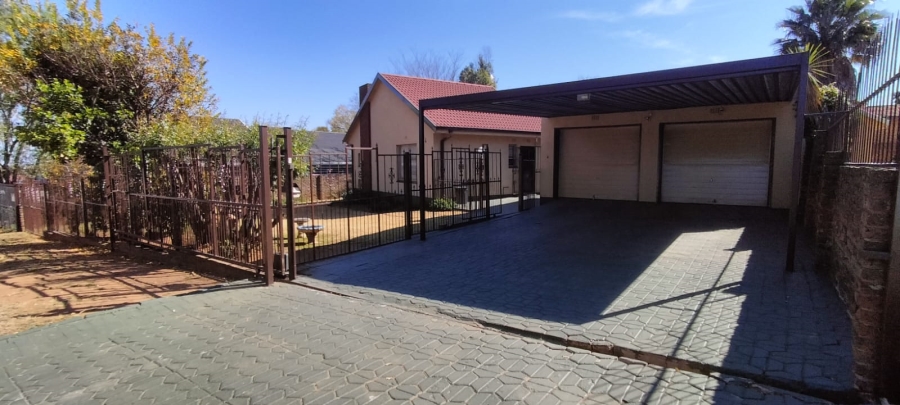 3 Bedroom Property for Sale in Greenhills Gauteng