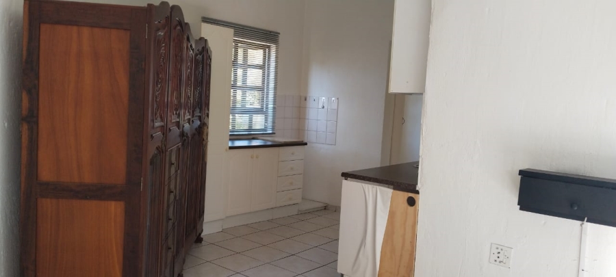 To Let 1 Bedroom Property for Rent in Ruimsig Gauteng