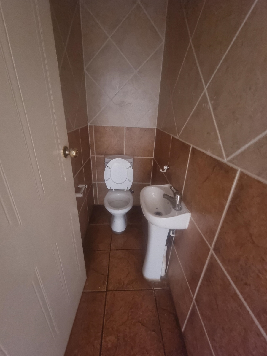 To Let 3 Bedroom Property for Rent in Ruimsig Gauteng