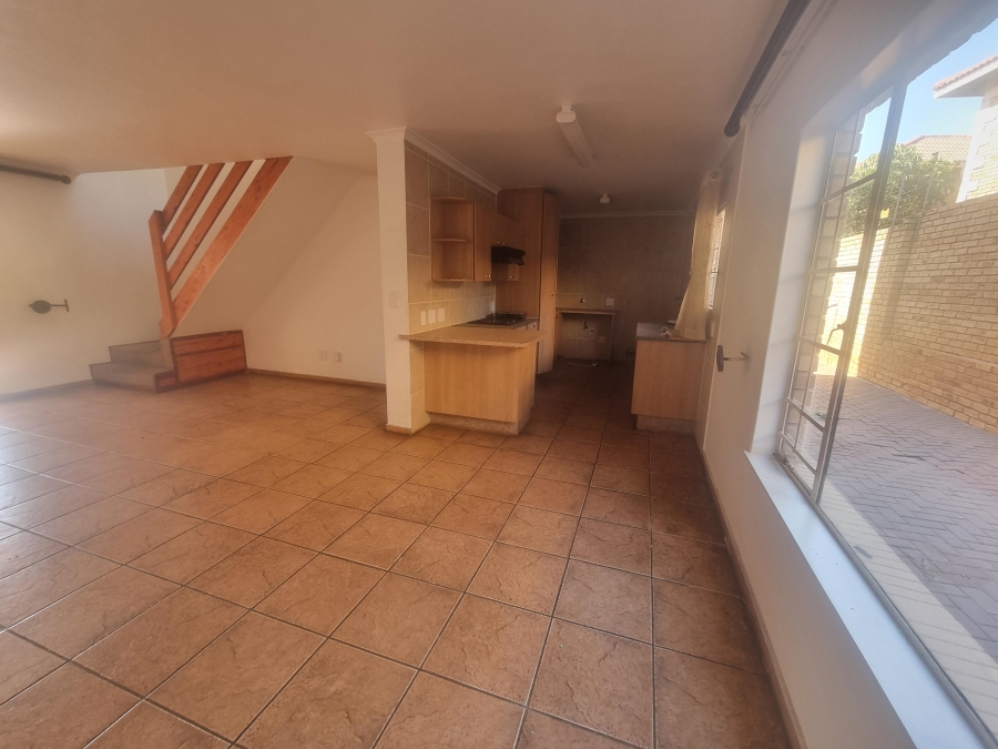 To Let 3 Bedroom Property for Rent in Ruimsig Gauteng