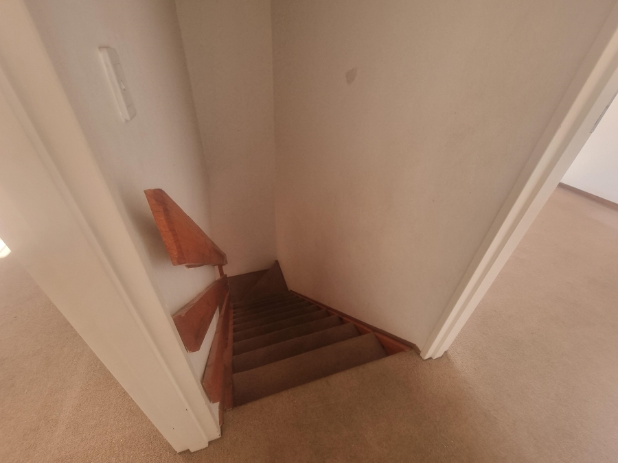 To Let 3 Bedroom Property for Rent in Ruimsig Gauteng