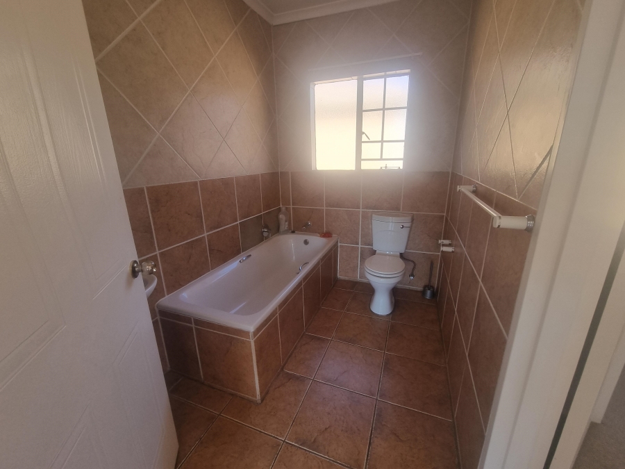 To Let 3 Bedroom Property for Rent in Ruimsig Gauteng
