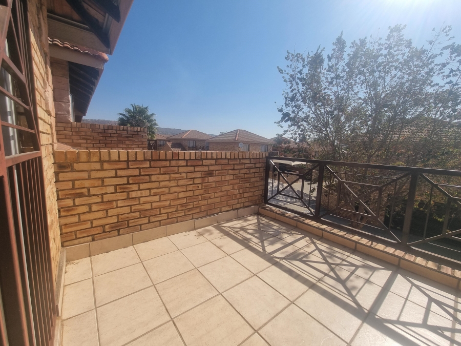 To Let 3 Bedroom Property for Rent in Ruimsig Gauteng