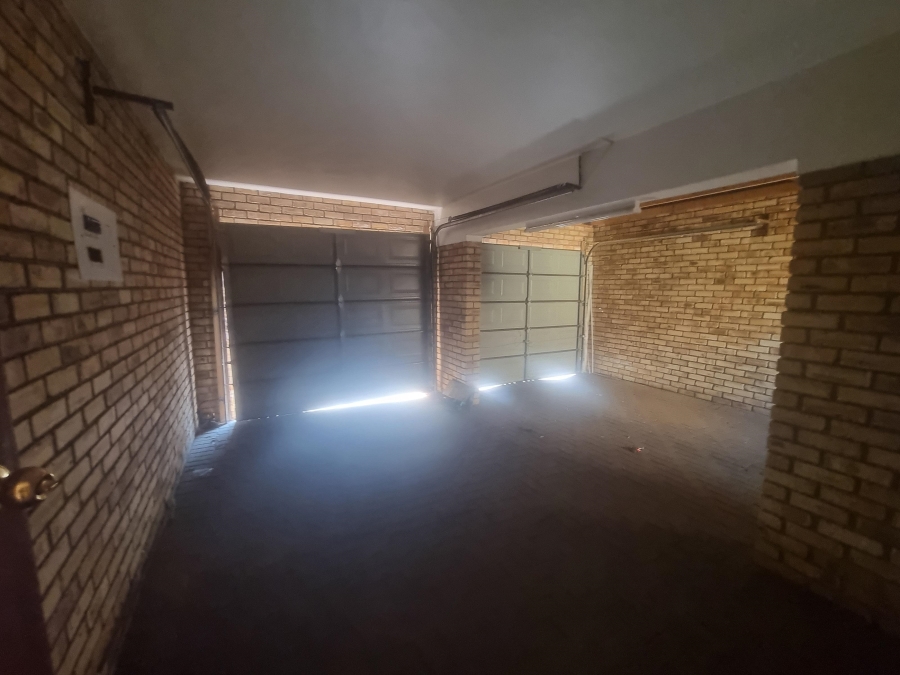 To Let 3 Bedroom Property for Rent in Ruimsig Gauteng