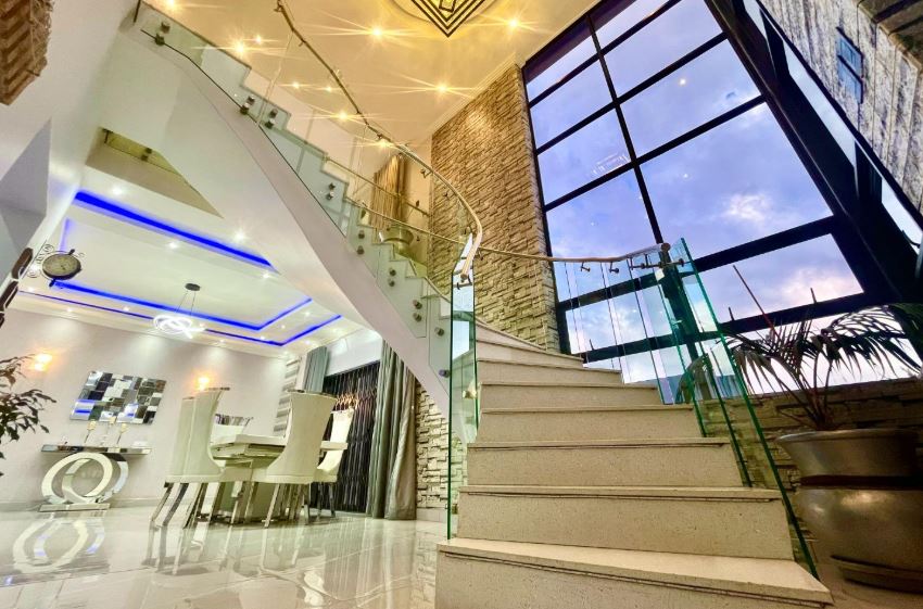 5 Bedroom Property for Sale in Winchester Hills Gauteng