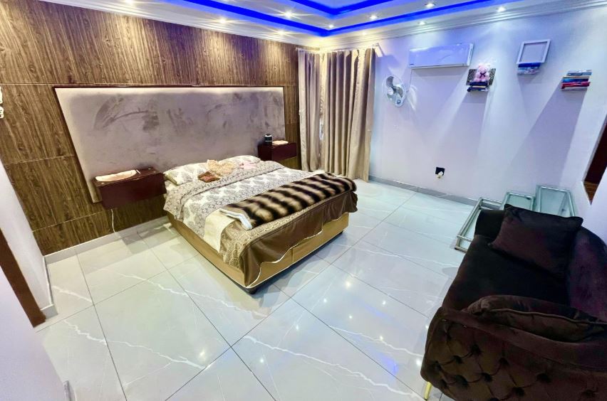 5 Bedroom Property for Sale in Winchester Hills Gauteng