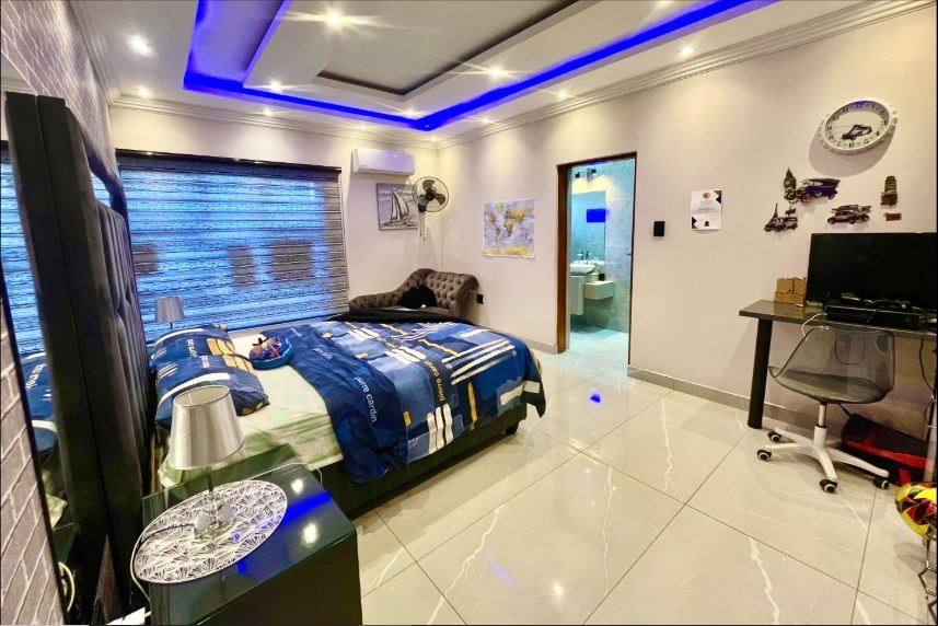 5 Bedroom Property for Sale in Winchester Hills Gauteng