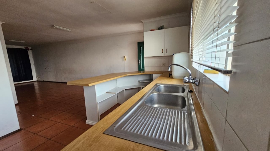 To Let 3 Bedroom Property for Rent in Halfway Gardens Gauteng