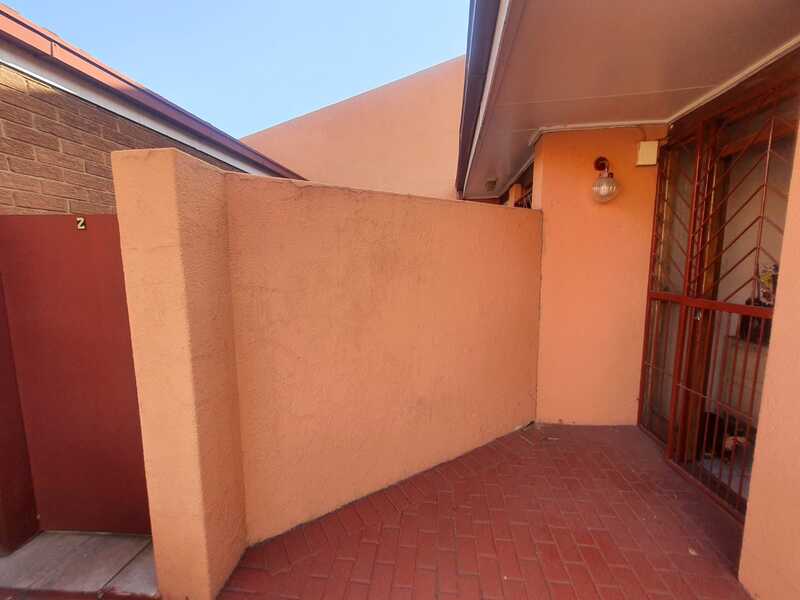 2 Bedroom Property for Sale in Vanderbijlpark SW 1 Gauteng