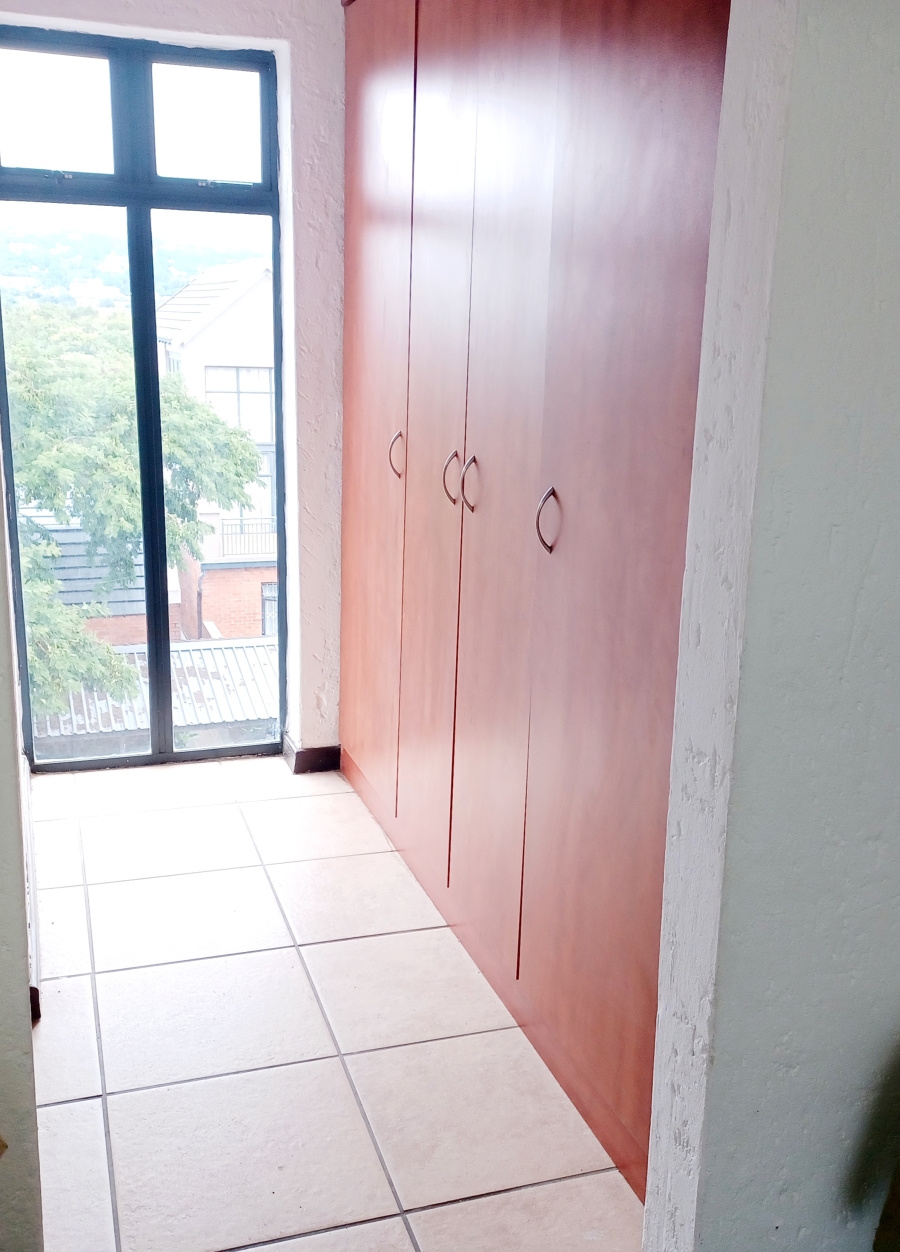 To Let 1 Bedroom Property for Rent in Darrenwood Gauteng