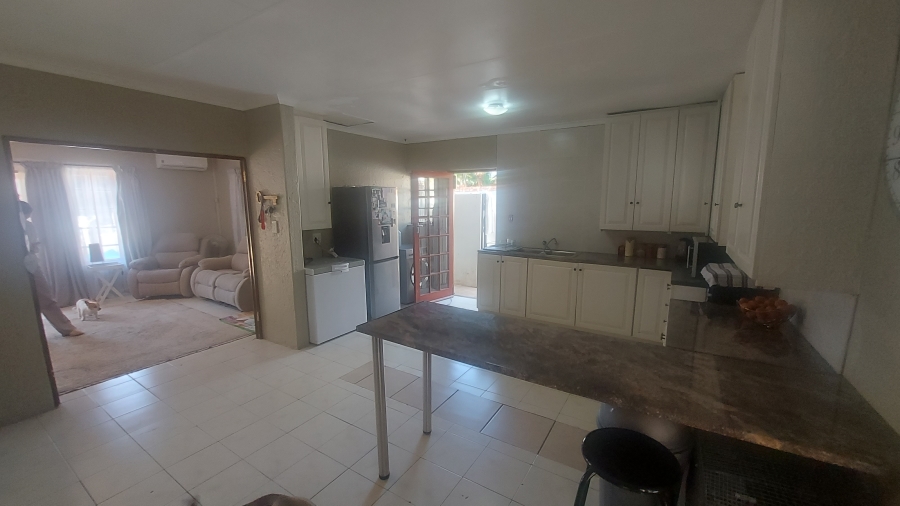 3 Bedroom Property for Sale in Erasmuskloof Gauteng