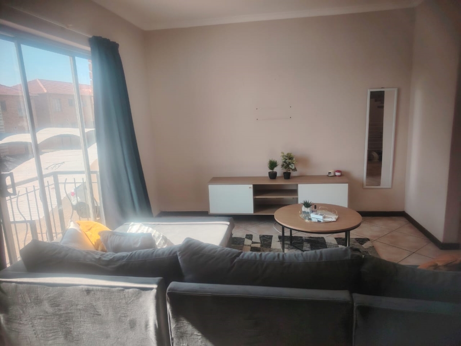 2 Bedroom Property for Sale in Greenhills Gauteng