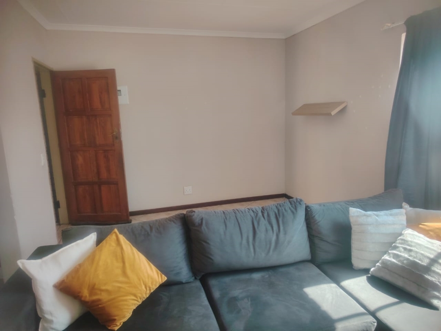 2 Bedroom Property for Sale in Greenhills Gauteng