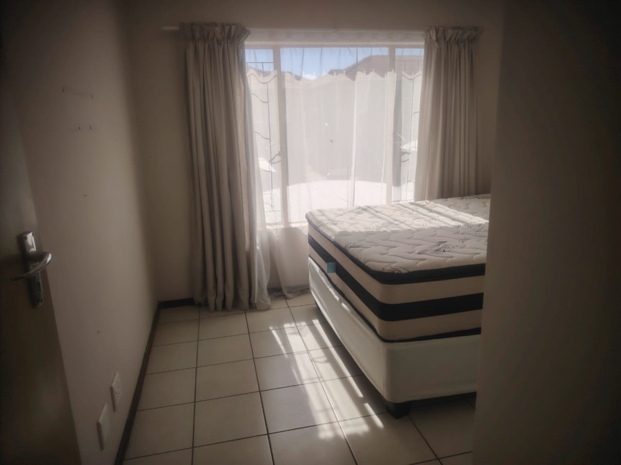 2 Bedroom Property for Sale in Greenhills Gauteng