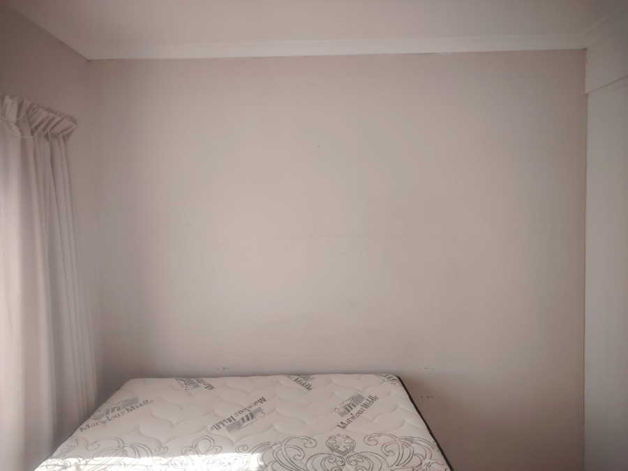 2 Bedroom Property for Sale in Greenhills Gauteng
