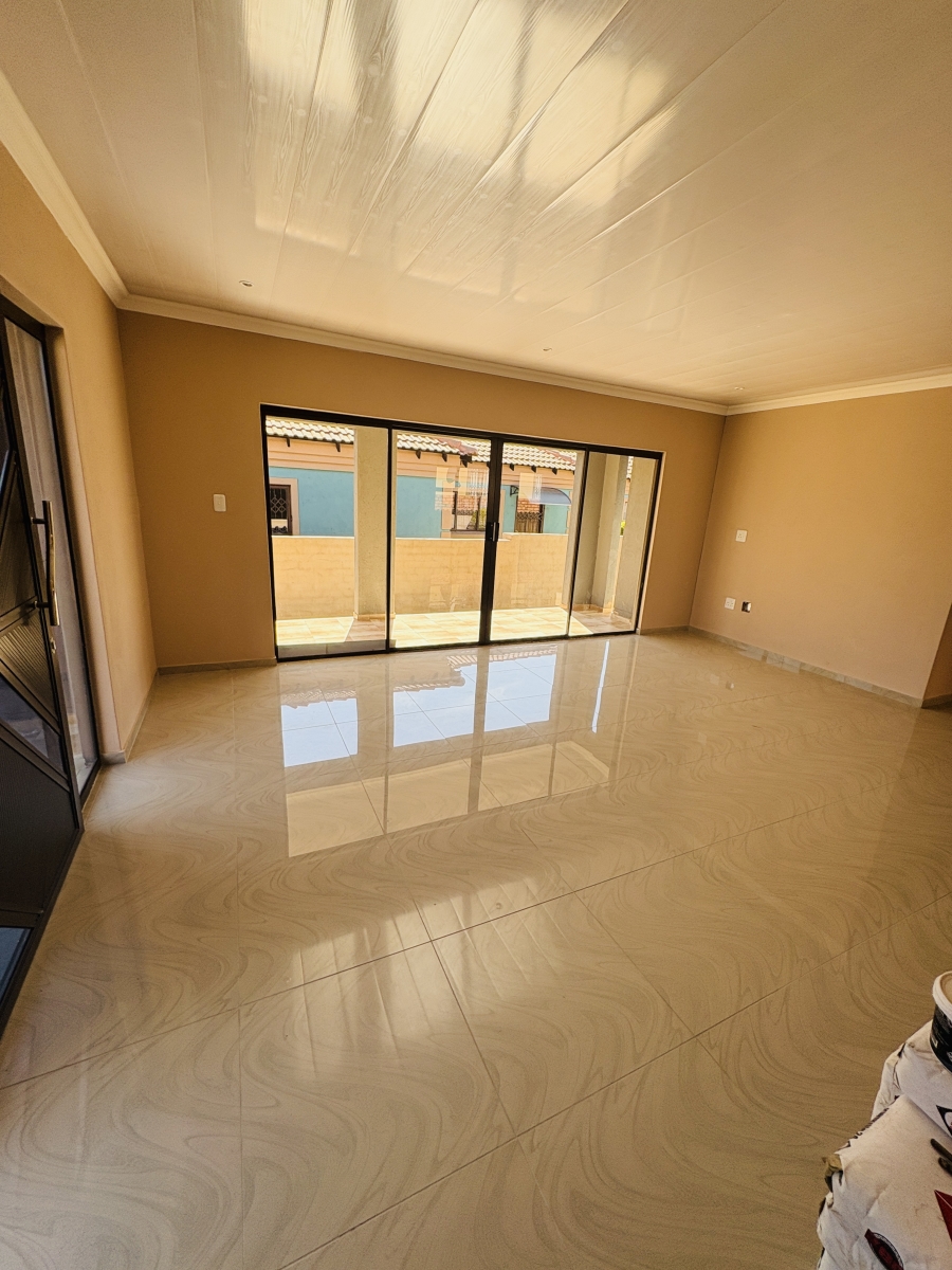 3 Bedroom Property for Sale in Amandasig Gauteng