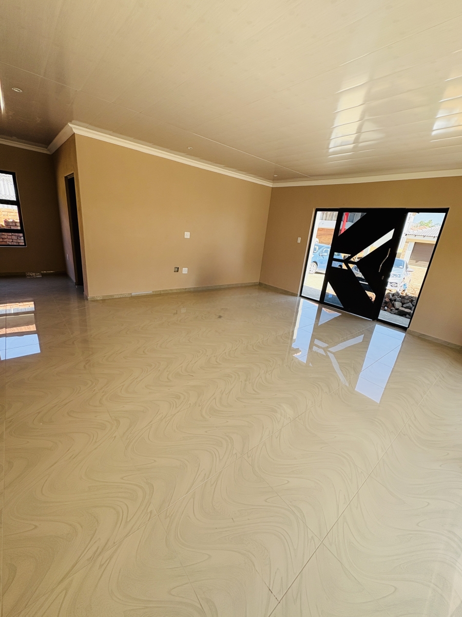 3 Bedroom Property for Sale in Amandasig Gauteng