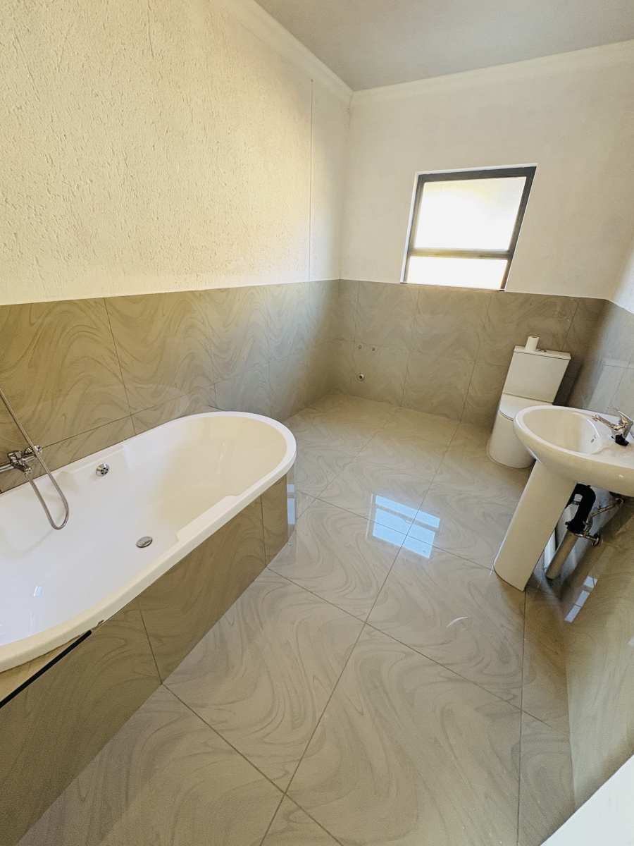 3 Bedroom Property for Sale in Amandasig Gauteng