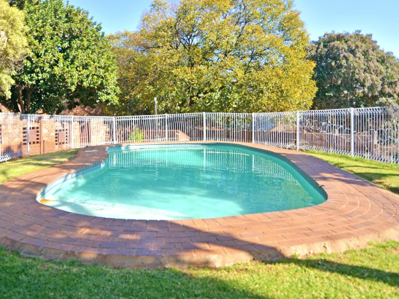 4 Bedroom Property for Sale in Bramley Park Gauteng
