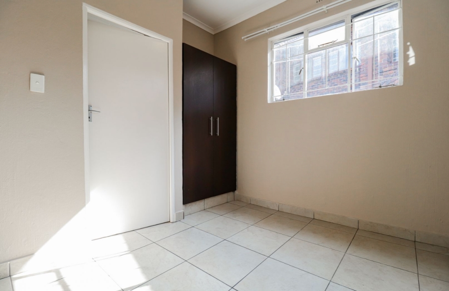 4 Bedroom Property for Sale in Bramley Park Gauteng