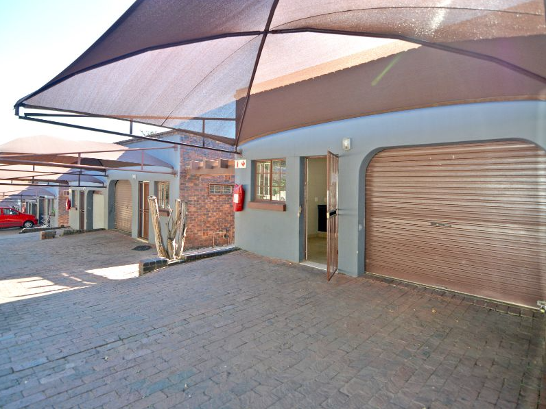 1 Bedroom Property for Sale in Bramley Park Gauteng