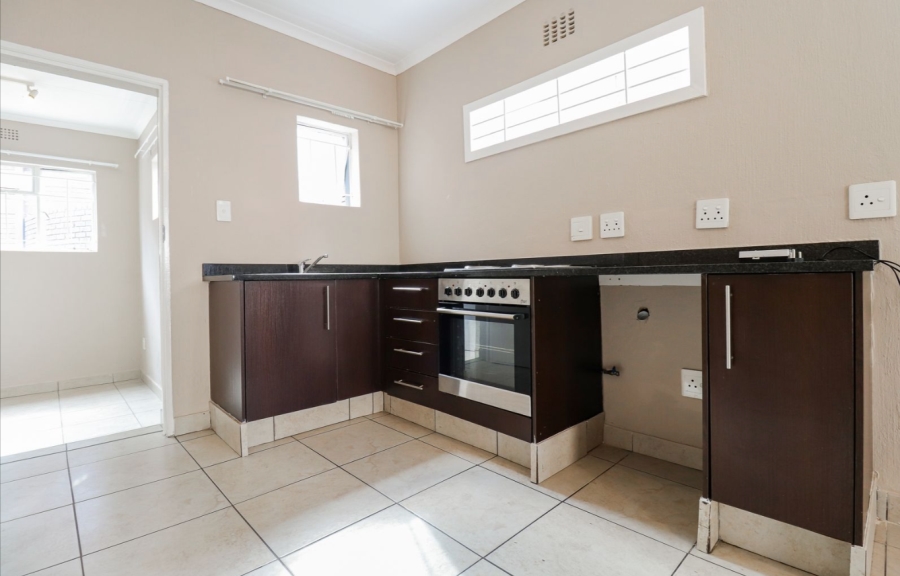 1 Bedroom Property for Sale in Bramley Park Gauteng
