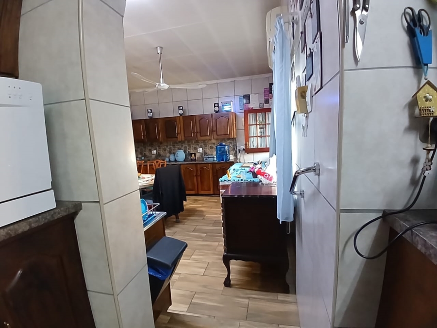 3 Bedroom Property for Sale in Helikonpark Gauteng