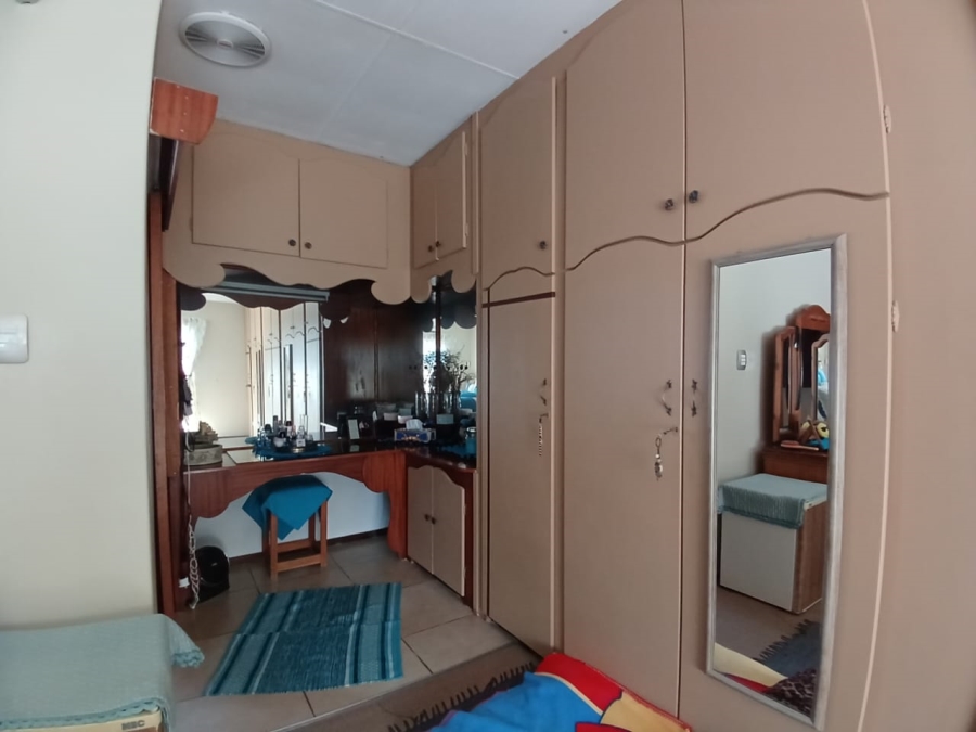 3 Bedroom Property for Sale in Helikonpark Gauteng