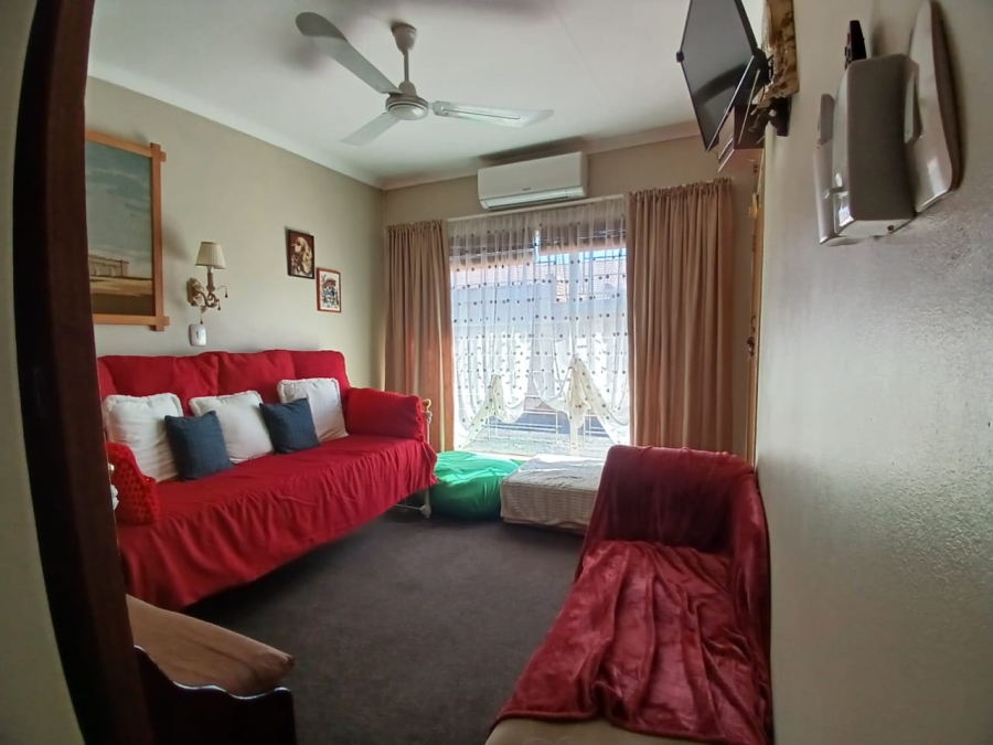 3 Bedroom Property for Sale in Helikonpark Gauteng