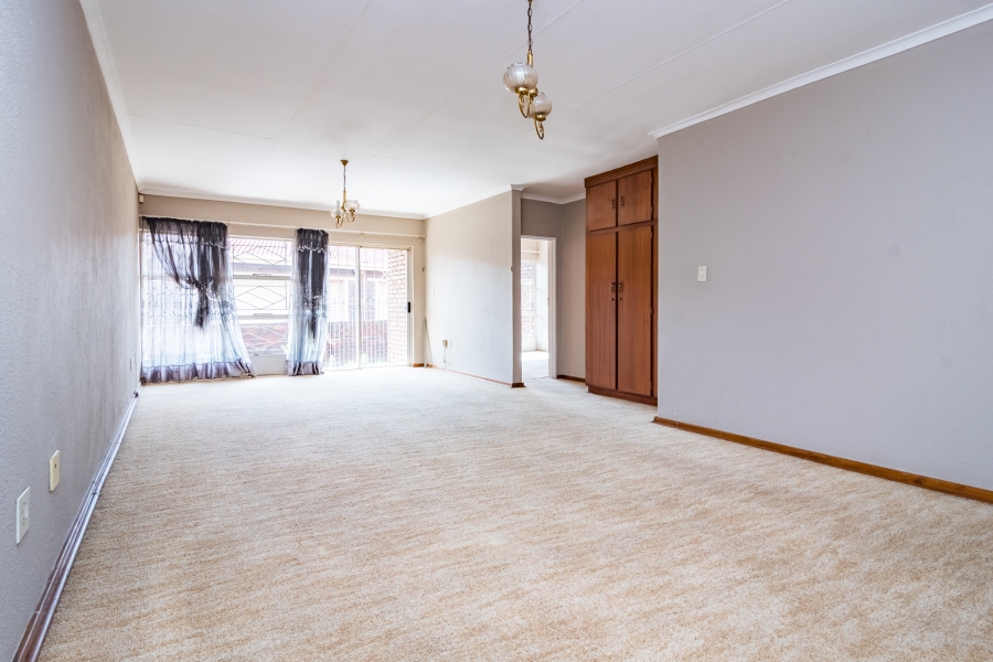 2 Bedroom Property for Sale in Three Rivers Gauteng