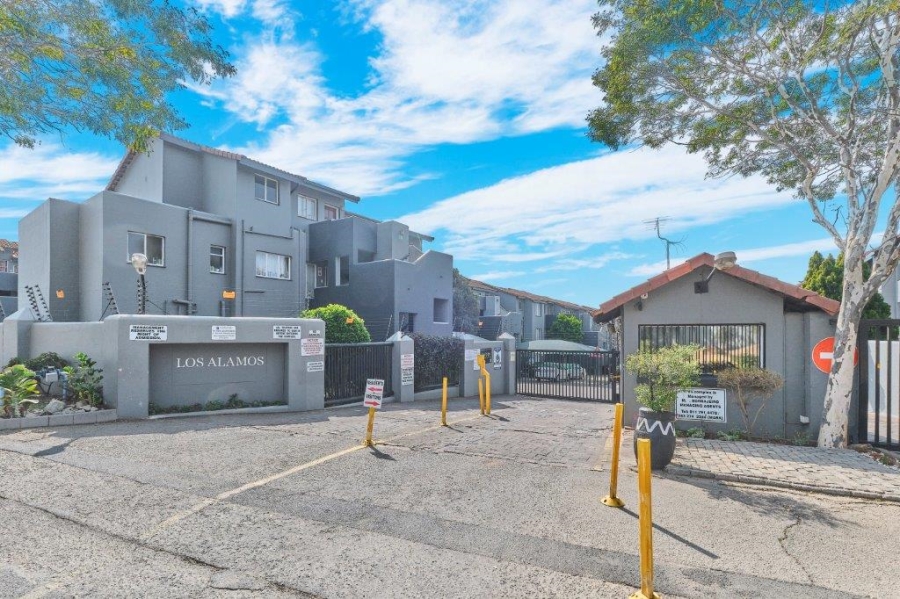 2 Bedroom Property for Sale in North Riding Gauteng
