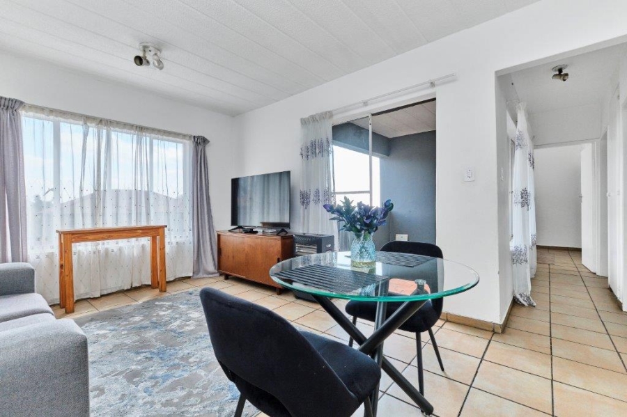 2 Bedroom Property for Sale in North Riding Gauteng
