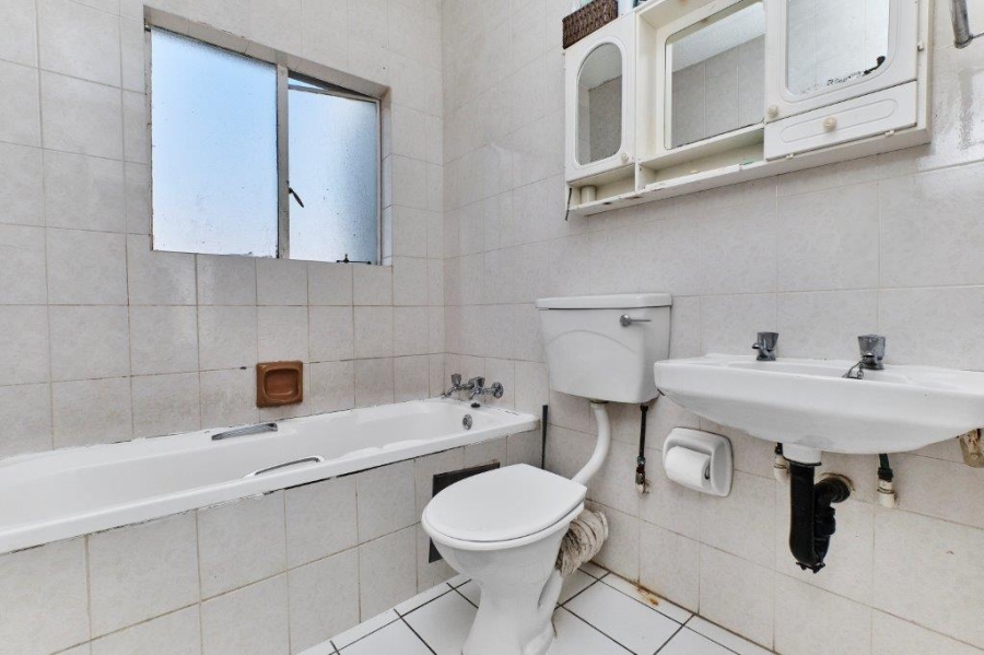 2 Bedroom Property for Sale in North Riding Gauteng