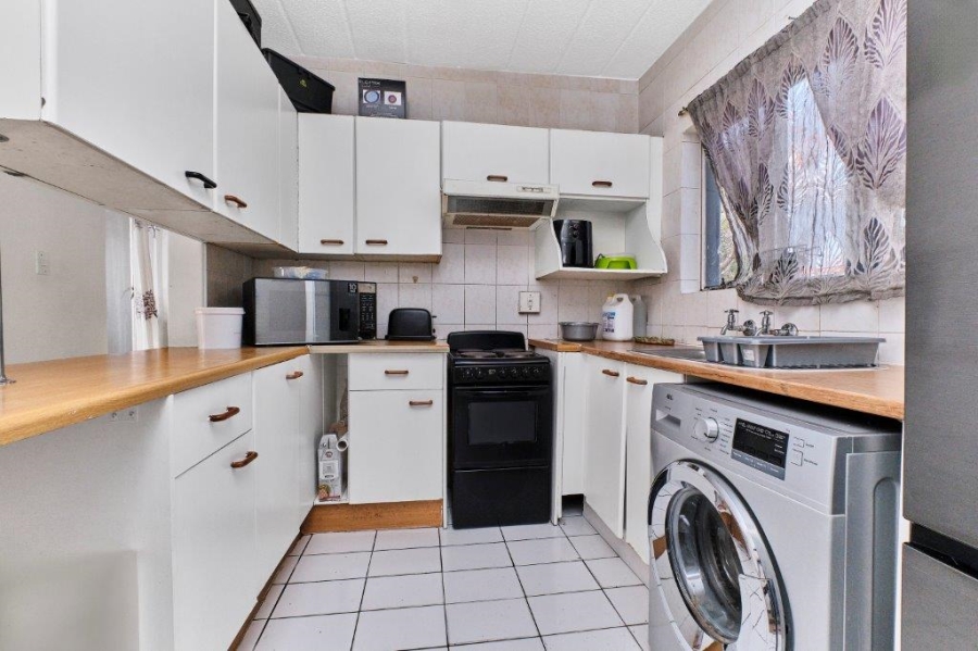 2 Bedroom Property for Sale in North Riding Gauteng