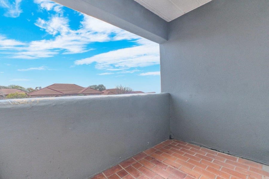 2 Bedroom Property for Sale in North Riding Gauteng