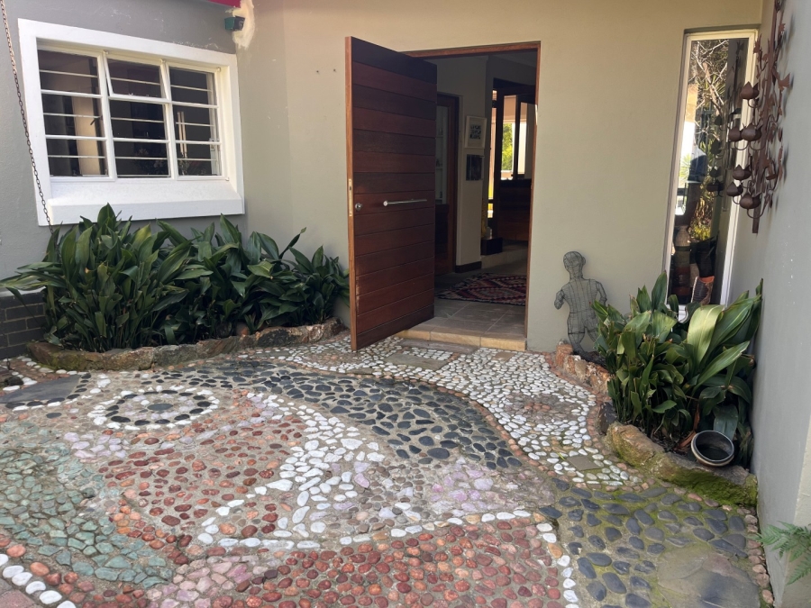 4 Bedroom Property for Sale in Abbotsford Gauteng