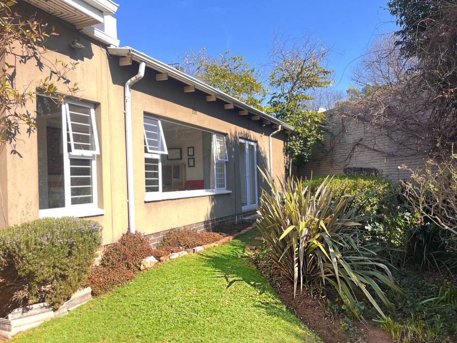 4 Bedroom Property for Sale in Abbotsford Gauteng