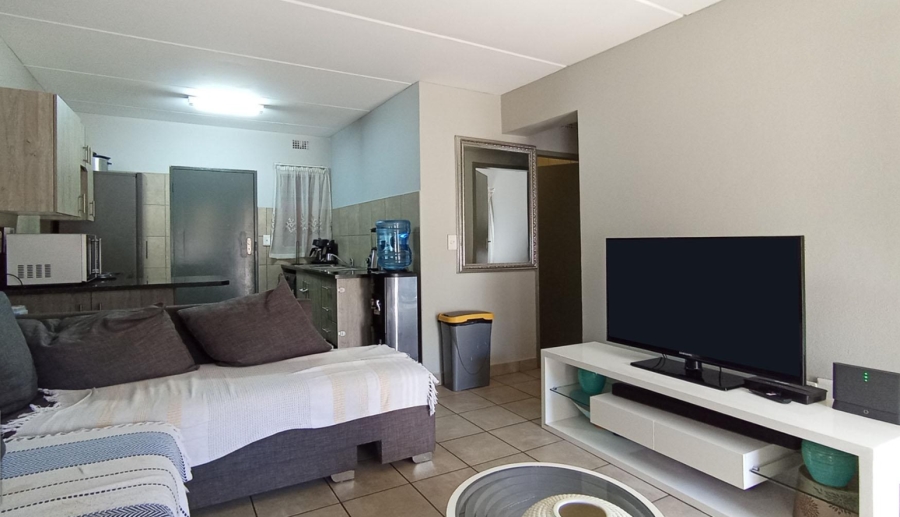 2 Bedroom Property for Sale in Montana Tuine Gauteng