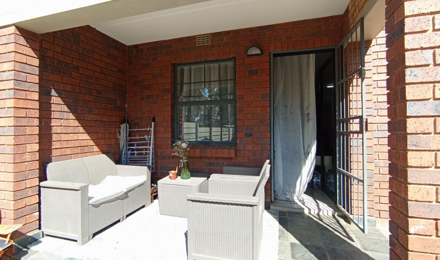 2 Bedroom Property for Sale in Montana Tuine Gauteng