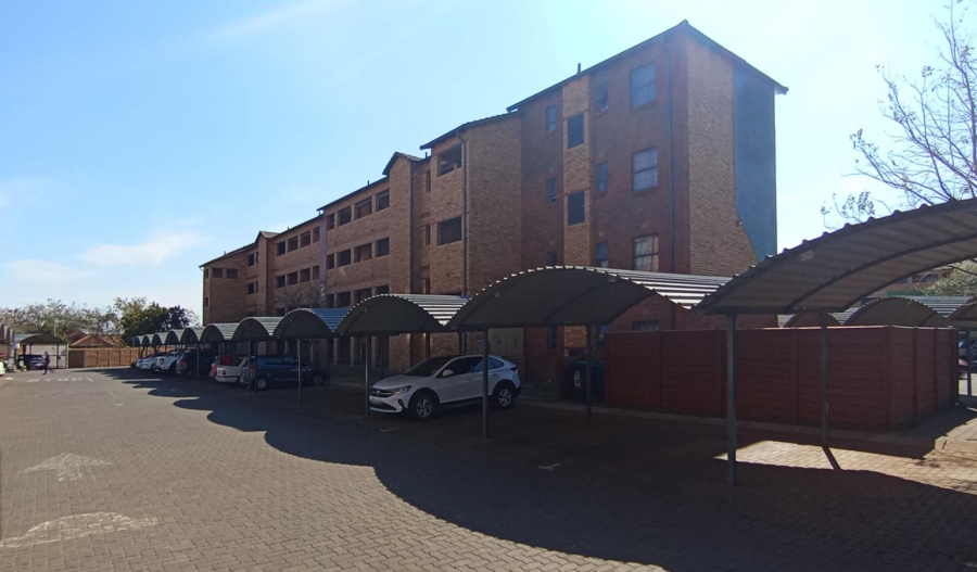 2 Bedroom Property for Sale in Montana Tuine Gauteng