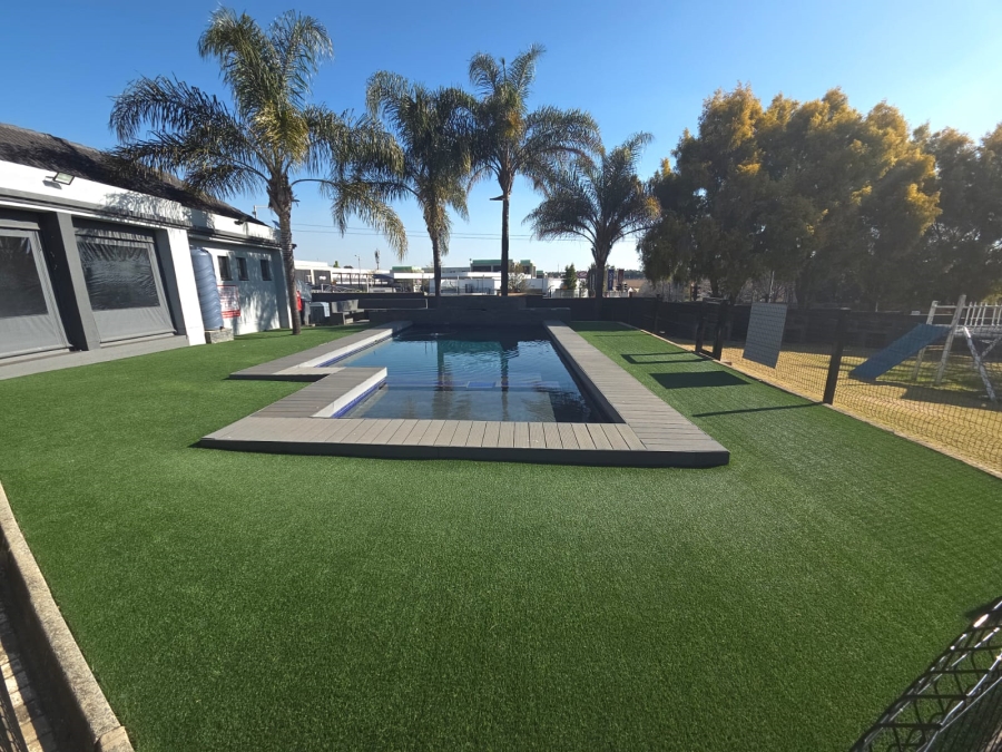2 Bedroom Property for Sale in Erasmuskloof Gauteng
