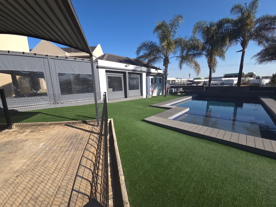 2 Bedroom Property for Sale in Erasmuskloof Gauteng