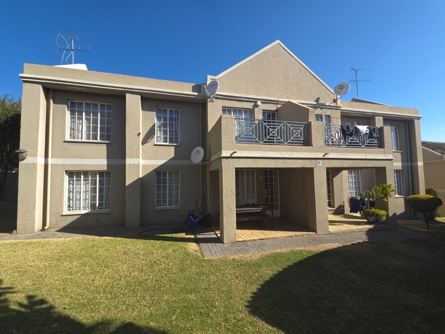 2 Bedroom Property for Sale in Erasmuskloof Gauteng
