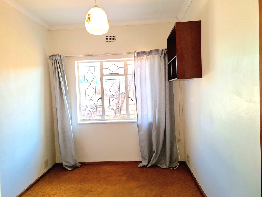 To Let 4 Bedroom Property for Rent in Sophiatown Gauteng