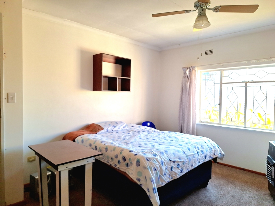 To Let 4 Bedroom Property for Rent in Sophiatown Gauteng